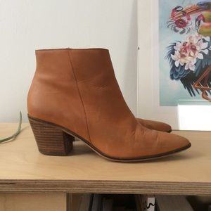 Lucky Brand Linnea Ankle Bootie in Cafe